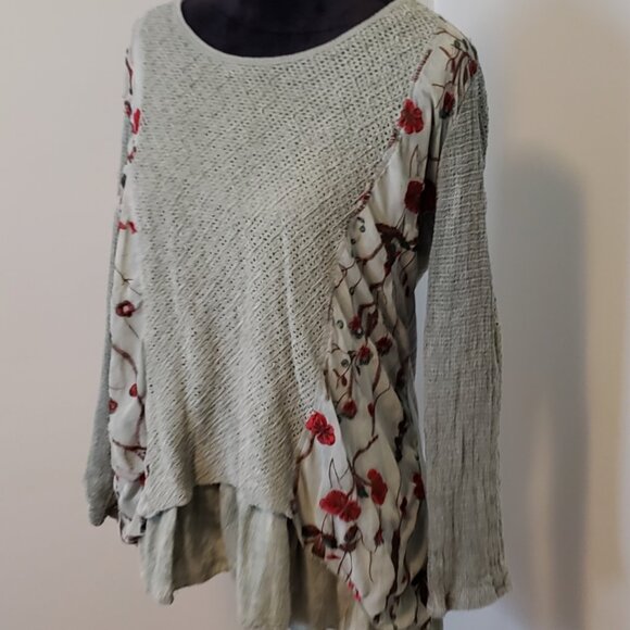 Signals Summery Top - Picture 1 of 5